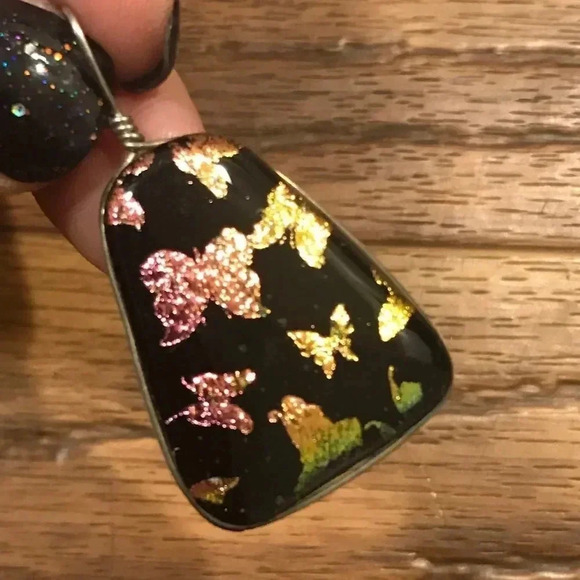 Dichroic butterfly pendant  - Picture 3 of 4